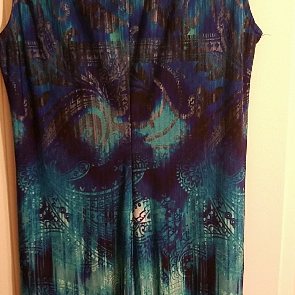 Dress - Picture 4 of 5